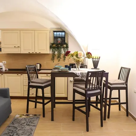 Domus Ursino Comfort Apartament